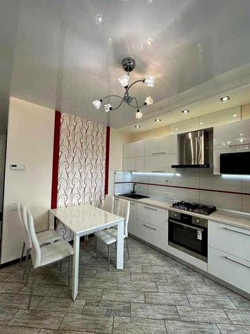 Сдам 2х комнатную квартиру в ЖК Лазаряна