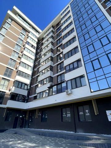 ПРОДАЖ 2 кім з кухнею-студією, вул. Миру
