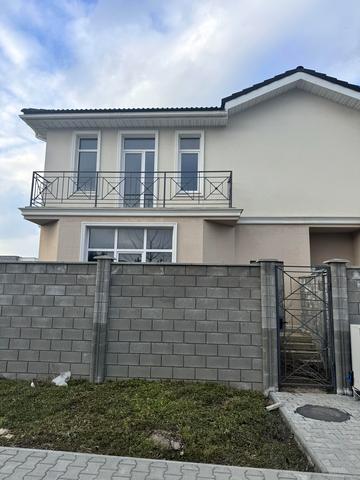 None 140000 USD
