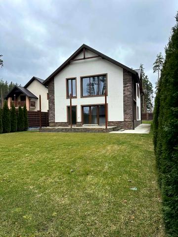 Межева вул., 18