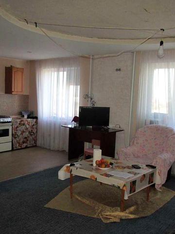 Продам 3 кім. квартиру по вул. Усика Григорія (р-н Центрального ринку)