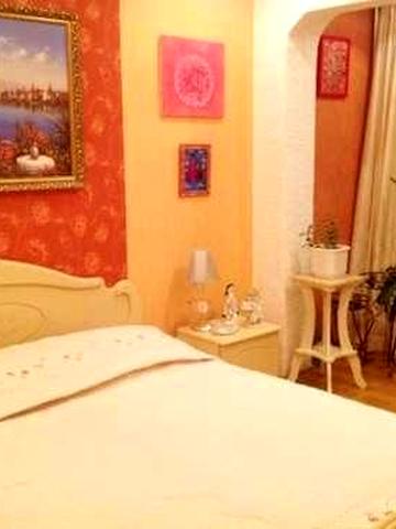 Простора 2-х кімн. кв. студіо, Татарська 6, метро Лукянівська, є газ