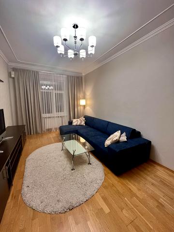 Прорізна вул., 6