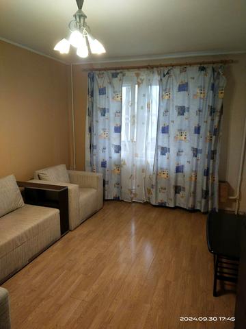 Лариси Руденко вул., 7