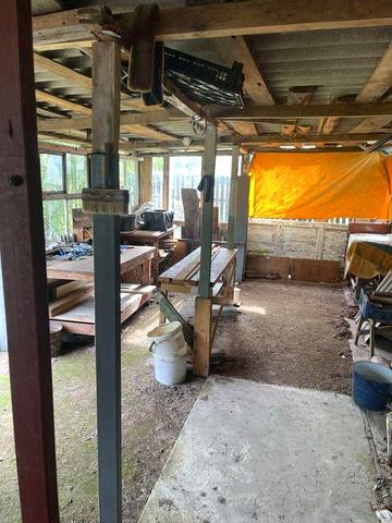 Продам частину будинку з окремим подвірям