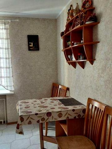 Здам гарну 2 кімнатну квартиру, ближня  Левада!