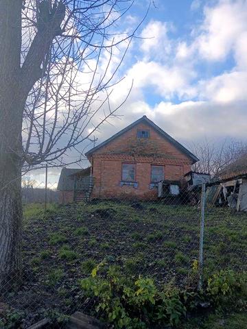 Продам будинок в селі Перегінка недорого.