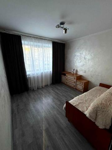 Довгострокова оренда 3-х кімнатної квартири по вул. Центральна