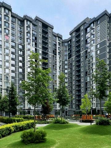 Леоніда Бірюкова бульв., 2-А