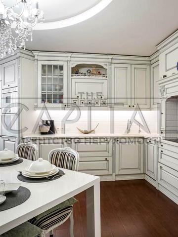 Бориса Гмирі вул., 8-Б