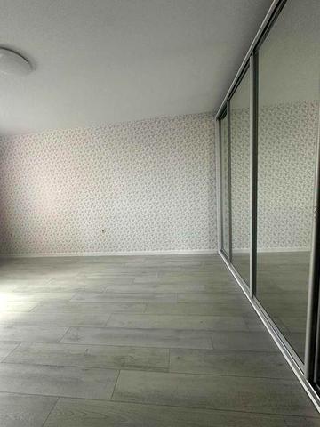 ЛС 2ком. квартира в цегляном зданом доме.