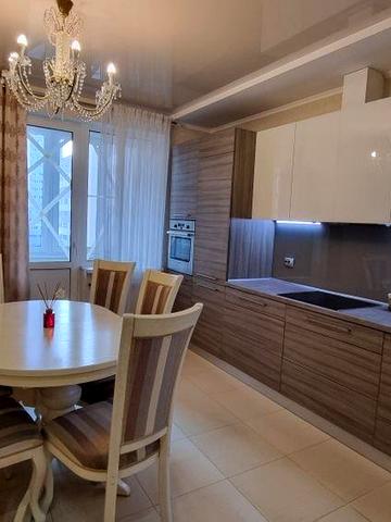 ЖК Коцюбинське,  3 кімн.кв,  вул.Пономарьова 26, ТЦ Лавина.
Кухня- віт