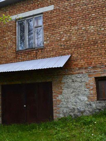 Продаж цегляного будинку, 234кв.м з ділянкою 25стк, 3км від м. Скалат