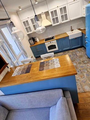 Глушкова,9-Д. Класна квартира з якісним ремонтом, меблями та технікою!