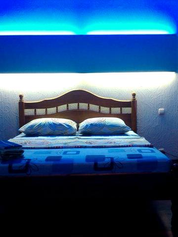 Квартира между станциями метро Проспект Гагарина и Спортивная