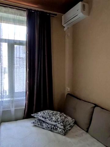 Квартира-студия возле метро Гагарина и автовокзала