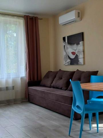 Лоцманський узвіз, 9д
