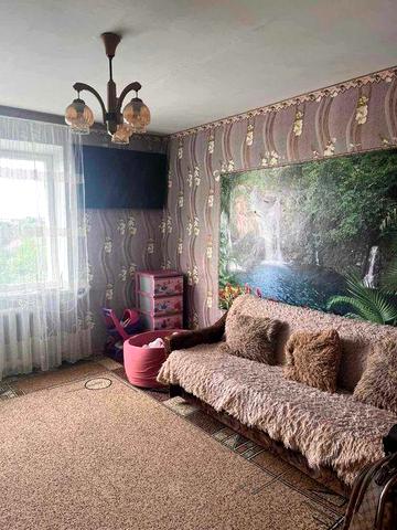 Продам 2-кімнатну квартиру в центрі м.Пирятина.