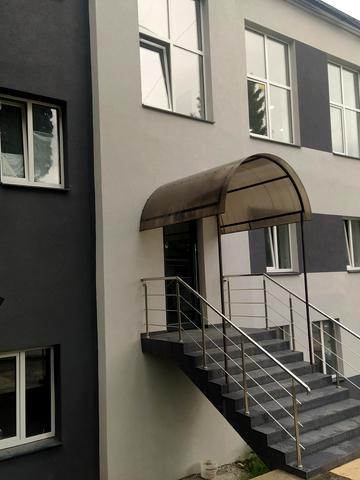 Івана Мазепи вул., 1