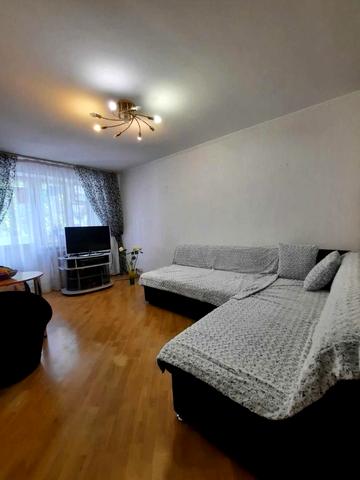 Остапа Вишні вул., 4