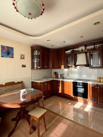 Автозаводська вул., 99/4