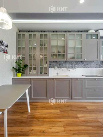 Студентська вул., 22