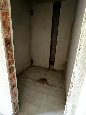 Продається  однокімнатна квартира загальною площею 36,9 м²