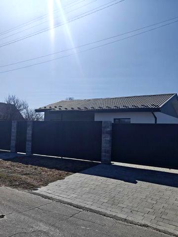 Продам будинок 9 на 12 метрів в Рожівці