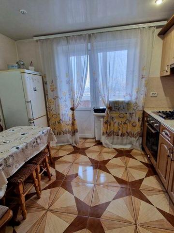 Оренда 4-к. чешка  вул. Узбецька