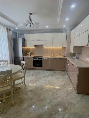 Оренда трикімнатної квартири на Грабнику!