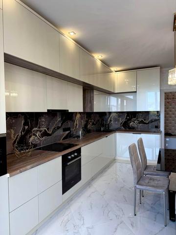 Надрічна вул., 2а