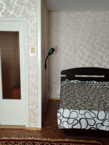 Оренда 1-х квартири на Уварова 8 от хозяіна