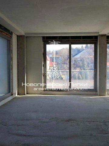 Продаж унікального пентхаусу без рем. вул. Ломаківська  508м2 Печерськ