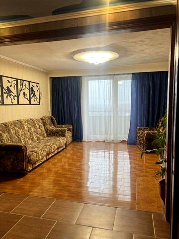 Продам 4 кімнатну квартиру
