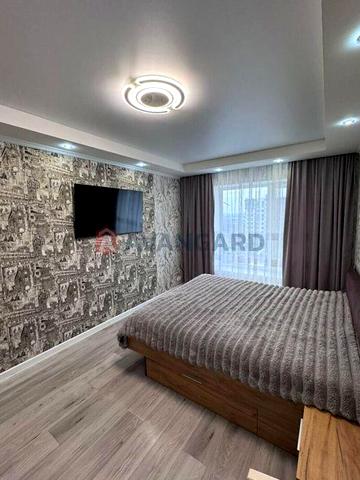 Сучасна однокімнатна квартира в новому будинку з автономним опаленням