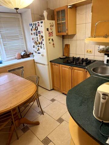 Продам 2к квартиру Салтовка,Владислава Зубенко,35-А