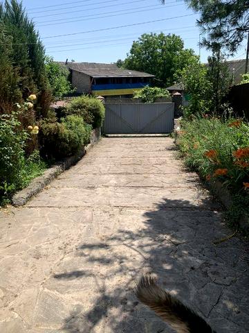 Здам будинок в оренду довгостроково.