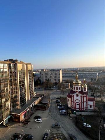 Продам велику 2-кімнатну квартиру в ЖК Атлант ЖК Атлант