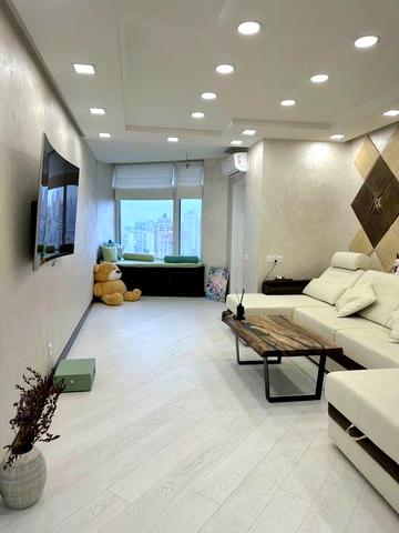 Оренда видової дворівневої квартири Анни  Ахматової 30  м. Осокорки