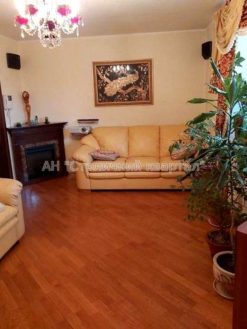 метро Деміївська Трикімнатна Лобановського 128