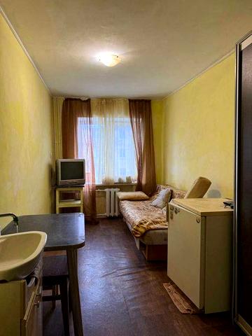 3500 м.Ботанический Сад Продам гостинку 4 этаж ,S-8,6 кв.м !AS