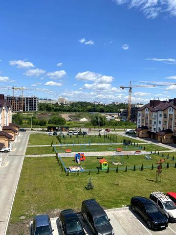 Героїв Крут вул., 6