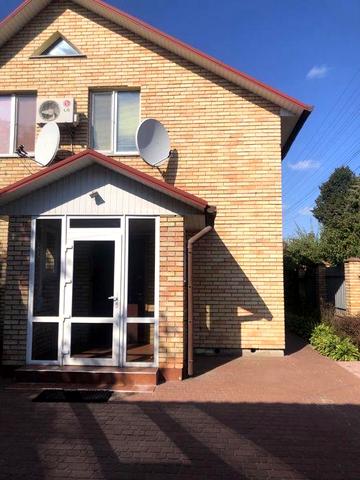 Здаеться в оренду власний 2-х поверховий будинок в смт Коцюбинське