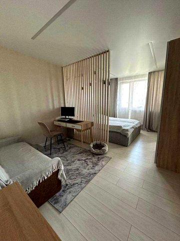 Оренда однакімнатної квартири по вул Художня