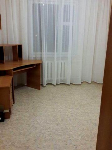 Сдам  трехкомнатную квартиру на шуменском