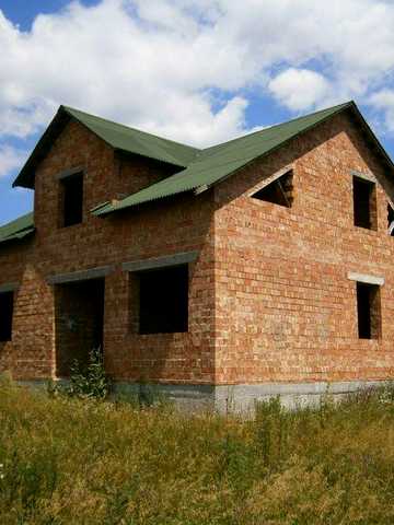 Дім дом в Новоселиці 10 або 20 соток землі  17k€