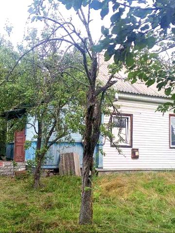 Продаж 1/2 будинку (без перетину сусідів) смт.Пісківка Київська обл.