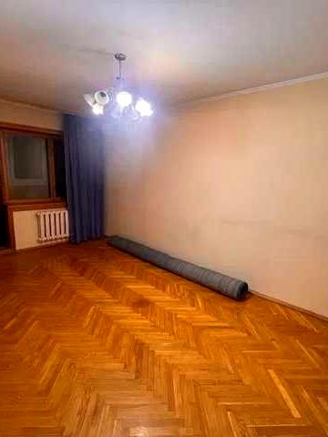 Продаж 2 к Дніпровський р-н Воскресенський Перова п-т