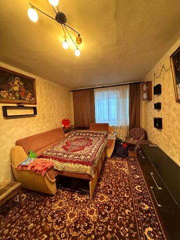 Срочно 2х комнатная квартира 1/5 с автономкой Шуменский