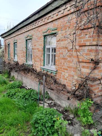 Будинок цегляний, у хорошому житловому стані.